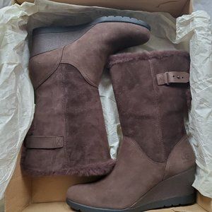 New Ugg Edelina Wedge Boot FITS LIKE MAYBE 7